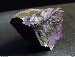 Heterosite On Matrix ( 2.5 X 2 X 2 Cm ) Sandamap Pegmatite -  Sandamap - Erongo Region - Namibia - Minerales