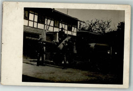 10713155 - Auto  Wird Mit Holz Beladen - Trucks, Vans &  Lorries