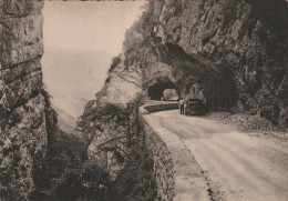 38 . VERCORS ET ROYANS . ROUTE DES GRAND GOULETS ( Voir 2 Scans ) CITROEN TRACTION AVANT - Vercors