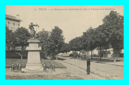 A904 / 319 94 - THIAIS Monument Des Combattants De 1870 Et Avenue De La Republique - Thiais