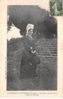 LUSIGNAN ET VIVONNE - Costume De L'Ouvrière Allant Au Marché - Très Bon état - Lusignan