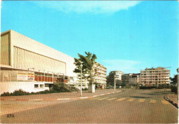 CPM 66 Canet-en-Roussillon - Canet-Plage. L'Arrivée à La Plage, Le Casino Et Le Boulevard Du Front De Mer TBE - Casinos