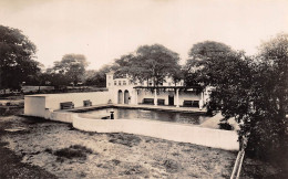 Zimbabwe Victoria Falls Hotel La Piscine Rhodesia Rhodésie (Scans R/V) N° 10 \MP7101 - Simbabwe