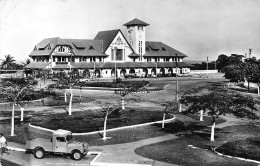 CONGO POINTE-NOIRE La Gare CFCO Toyota HJ45 De L'ULA Beau Timbre Au Dos édition Paillet (Scan R/V) N° 38 \MP7125 - Pointe-Noire