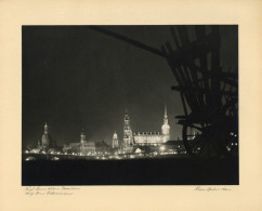 Fotographie RICHARD PETER Sen. (1895-1977) DRESDEN Aus Dem Alten Dresden Auf Den Elbwiesen O.J. 23x17cm Auf Originalkart - Fotografía