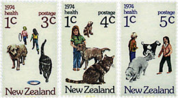 44650 MNH NUEVA ZELANDA 1974 SOBRETASA POR LA SANIDAD Y LA INFANCIA - Autres & Non Classés