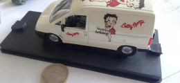 Peugeot Expert Betty Boop 1/43 8cm Modele Unique Ideal Cadeau De Noel Anniversaire Etc - Other & Unclassified
