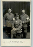39908734 - Soldaten Sanitaeter - Red Cross
