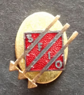 Insigne De Col De Veste Années 30 "SFIO - Section Française De L'Internationale Ouvrière" Ancêtre Du Parti Socialiste - Other & Unclassified