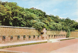 92 SURESNES LE MEMORIAL - Suresnes
