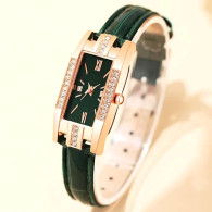 Montre Modèle Classique Femme (Réf 5) - Watches: Modern