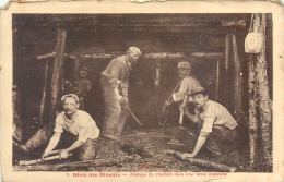 CPA Thèmes > Métiers > Mines Abatage (sic) Abattage Du Charbon Dans Une Veine Moyenne - Mineurs - Miniere