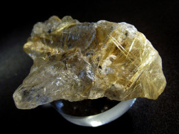 Rutile Crystals In Water Clear Quartz ( 4.5  X 3 X 1.5 Cm ) Novo Horizonte  - Bahia  - Brazil - Minerales