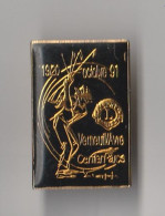 PIN'S THEME SPORT  GOLF  LION'S CLUB CENTER PARC De VERNEUIL Sur AVRE - Golf