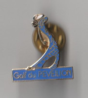 PIN'S THEME SPORT GOLFEUR  GOLF  DU PEVEILION - Golf