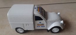 Citroen 2cv Ricard - Scala 1:32