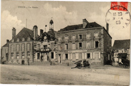 CPA Ernee - La Mairie (191038) - Ernee