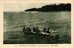 PC NEW HEBRIDES, PACIFIC, PIROGUE DE GUERRE, Vintage Postcard (b19171) - Vanuatu