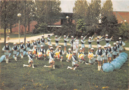 77-SAVIGNY- MAJORETTES - Savigny Le Temple