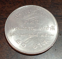 Thailand Coin 10 Baht 1988 72nd Anniversary Thai Cooperatives Y205 (defect) - Tailandia
