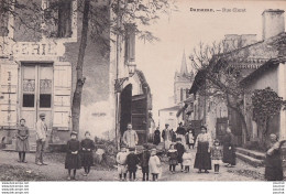 N14-47) DAMAZAN - LOT ET GARONNE -  RUE CLUZOT - ANIMEE - HABITANTS - ( 2 SCANS ) - Damazan