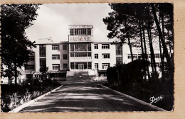 09116 / Peu Commun PESSAC Gironde Sanatorium HAUT-LEVEQUE Entrée Sainte I.H-M 1940s -RENAUD-BUZAUD Photo-Bromure N°13 - Pessac