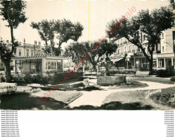 84.  CARPENTRAS . Le Square Et Le Pavillon Du Tourisme . - Carpentras