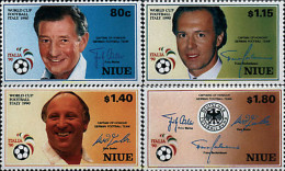759078 HINGED NIUE 1990 COPA DEL MUNDO DE FUTBOL. ITALIA-90 - Niue