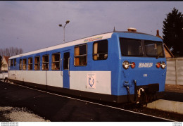 Photo Diapo Diapositive Slide TRAIN TER Centre SNCF X 212 à SALBRIS Le 23/11/1993 VOIR ZOOM - Diapositives (slides)