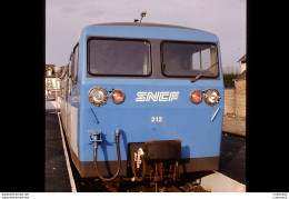 Photo Diapo Diapositive Slide TRAIN TER Centre SNCF X 212 à SALBRIS Le 23/11/1993 VOIR ZOOM - Diapositives (slides)