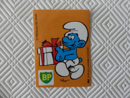 Autocollant Voiture Carburant BP Schtroumpf Au Cadeau 1983 - Otros & Sin Clasificación