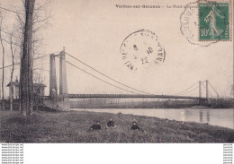 L3-82) VERDUN SUR GARONNE - LE PONT SUSPENDU -  PETITE ANIMATION - EN 1922 - Verdun Sur Garonne