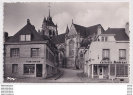 L6-76) AUMALE - PLACE DU MARECHAL LECLERC - CHARCUTERIE - EPICERIE MODERNE - VINS NICOLAS - ( 2 SCANS ) - Aumale