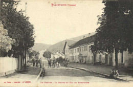 PLAINFAING Le Centre La Route Du Col Du Bonhomme Animée RV - Plainfaing