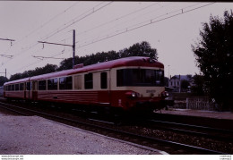 Photo Diapo Diapositive Slide TRAIN Autorail SNCF à FERRIERES Vers MONTARGIS Le 21/09/1992 VOIR ZOOM - Diapositives (slides)