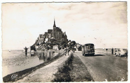 RETOUR DU MONT-ST-MICHEL PAR AUTOCAR EN 1956-(203 PEUGEOT SUR LE CÔTE) - Busse & Reisebusse