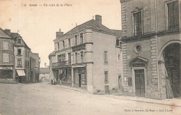 Loué * Un Coin De La Place Du Village * Pharmacie - Loue