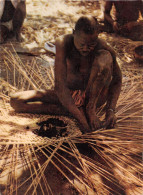 Tchad Homme Tressant Un Panier A Coton (scan Recto Verso)NONO0004 - Tschad