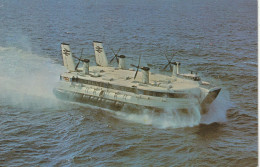 ROYAUME- UNI.. AEROGLISSEUR.  HOVERCRAFT " PRINCES MARGARET ". LIAISON ENTRE DOVER ET BOULOGNE - Hovercrafts