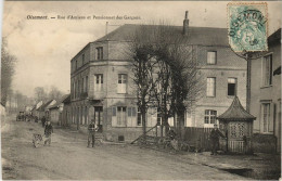 CPA OISEMONT Rue D'Amiens Pensionnat Des Garcons (758107) - Oisemont