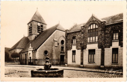 CPA LA FERTE-GAUCHER L'Eglise St-Romain (1329186) - La Ferte Gaucher