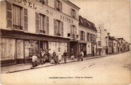 CPA MARINES - Hotel Du Dauphin (380848) - Marines
