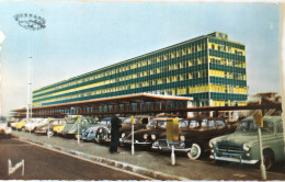 Carte Postale Couleur : 94 : ORLY : Le Nouvel Aéroport De PARIS, Voitures Des Années 1960, Timbre En 1964 - Orly