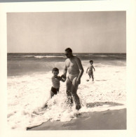 P-25-T. PL.4205 : PHOTOGRAPHIE D'AMATEUR. MIMIZAN. AOUT 1959 - Mimizan Plage