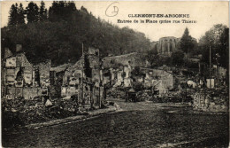 CPA CLERMONT-en-ARGONNE - Entrée De La Place (432388) - Clermont En Argonne