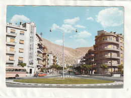CPM. 15 X 10,5  -  DAMAS  -  Syrie  -  Avenue  Mazraa - Syria