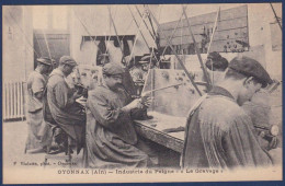 CPA [01] Ain > Oyonnax Métier Industrie Du Peigne Non Circulée - Oyonnax