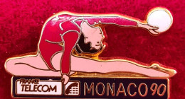 Super Pin's "Gym France Telecom GRS 90, MONACO En ZAMAC Base Or, Signé Arthus BERTRAND, Format 3X2,2cm - Telecom De Francia