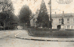 Delcampe - BRIVE Le Boulevard Square De La République Et Statue De Majour Datee De 1907 - Brive La Gaillarde