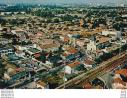 L14-33) PESSAC - GIRONDE - VUE GENERALE AERIENNE DE PESSAC CENTRE -  ( 2 SCANS ) - Pessac